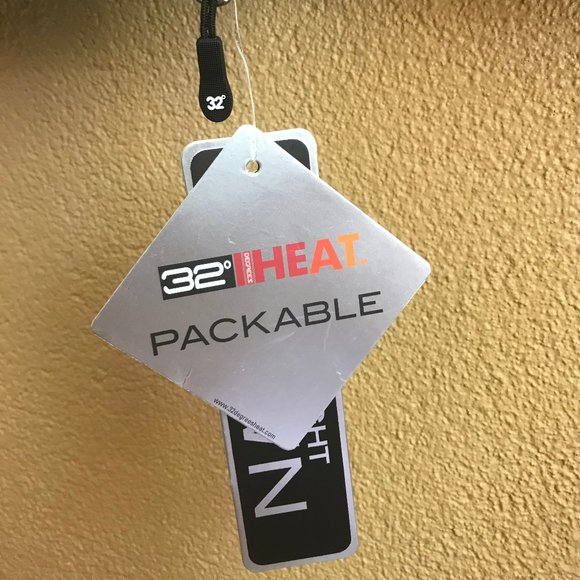 32 Degree Heat Gray Puffy Vest - Picture 5 of 5